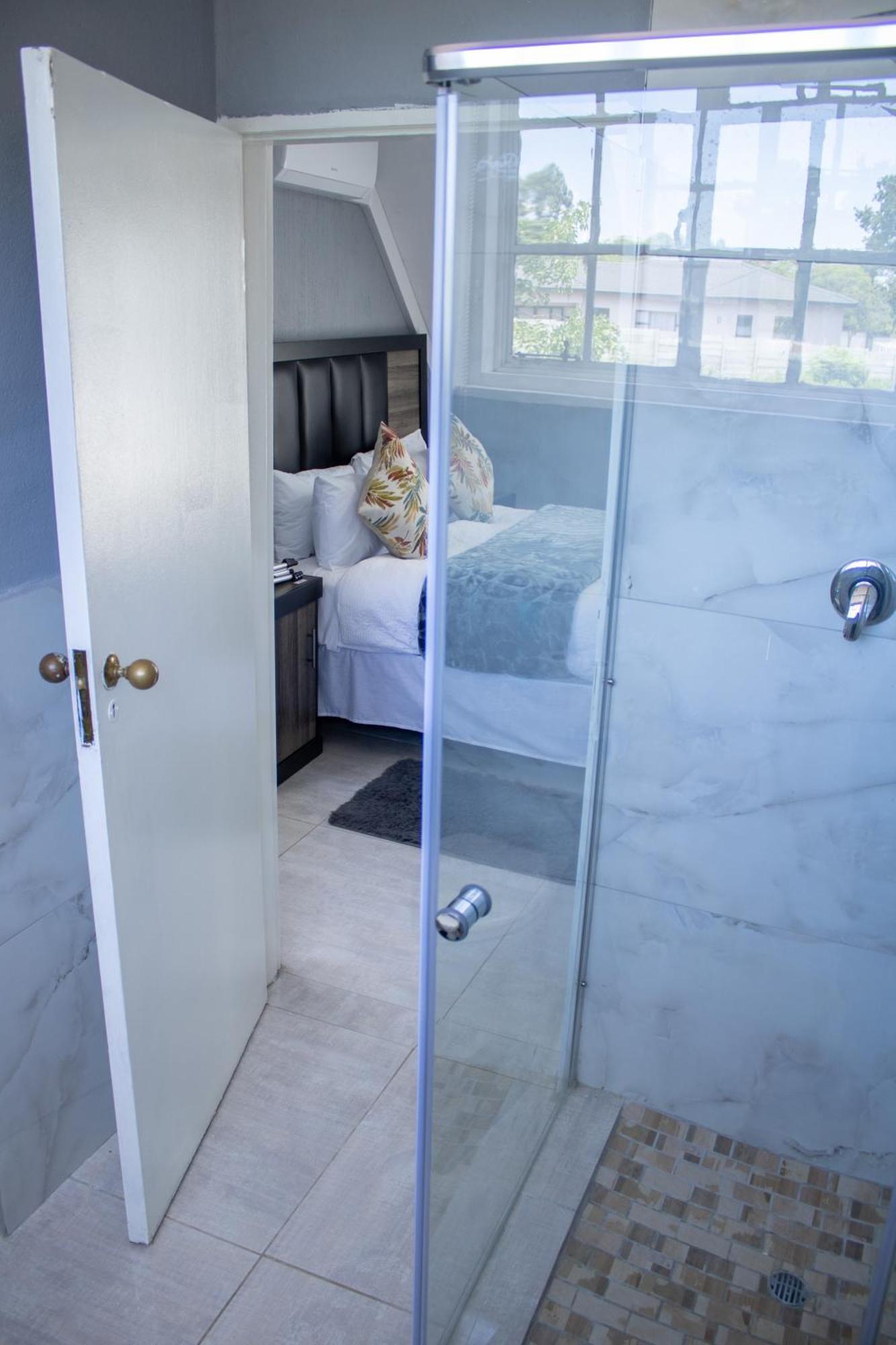 Rehoboth Ezulwini Suites Lobamba Екстериор снимка