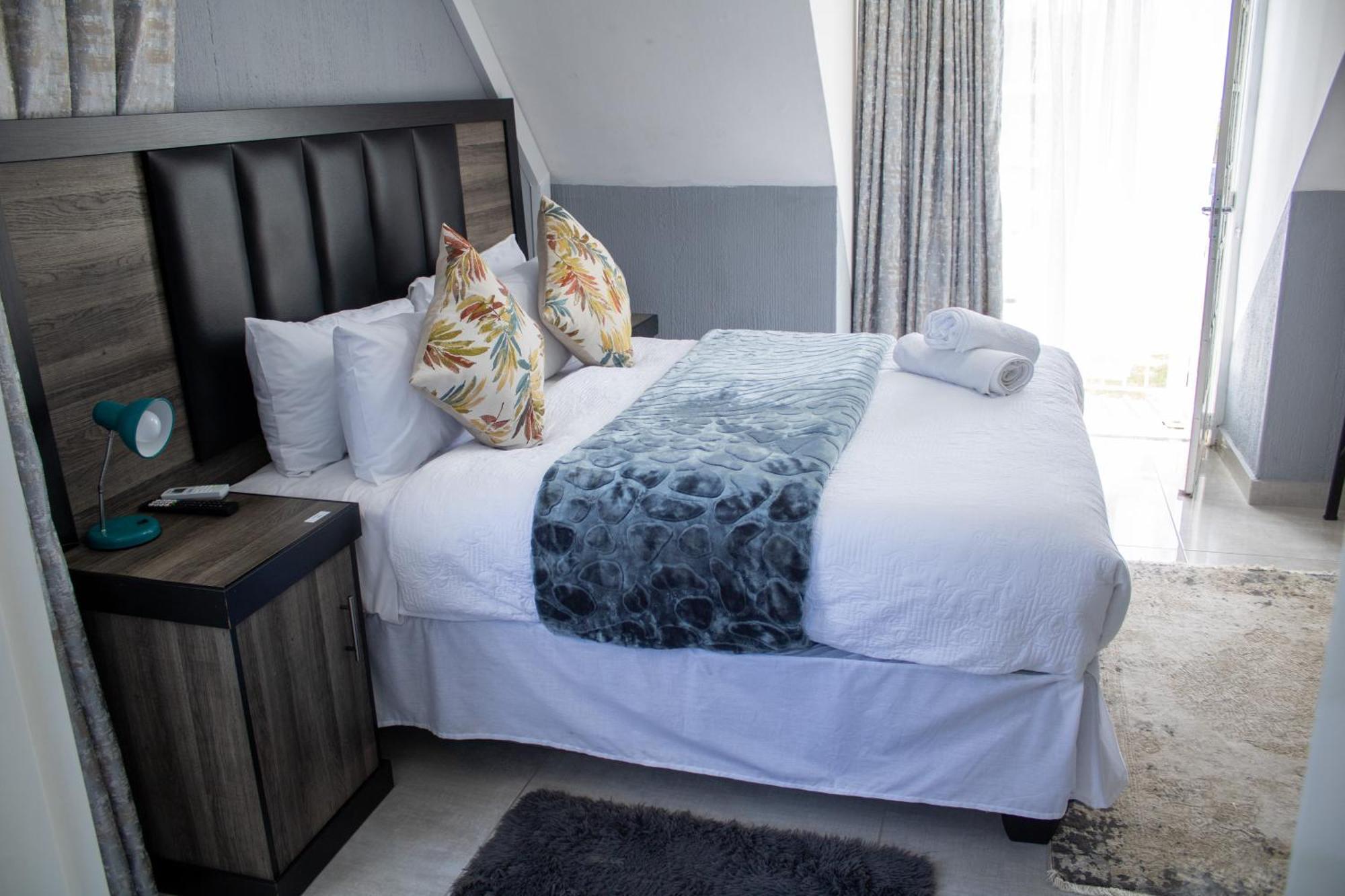Rehoboth Ezulwini Suites Lobamba Екстериор снимка